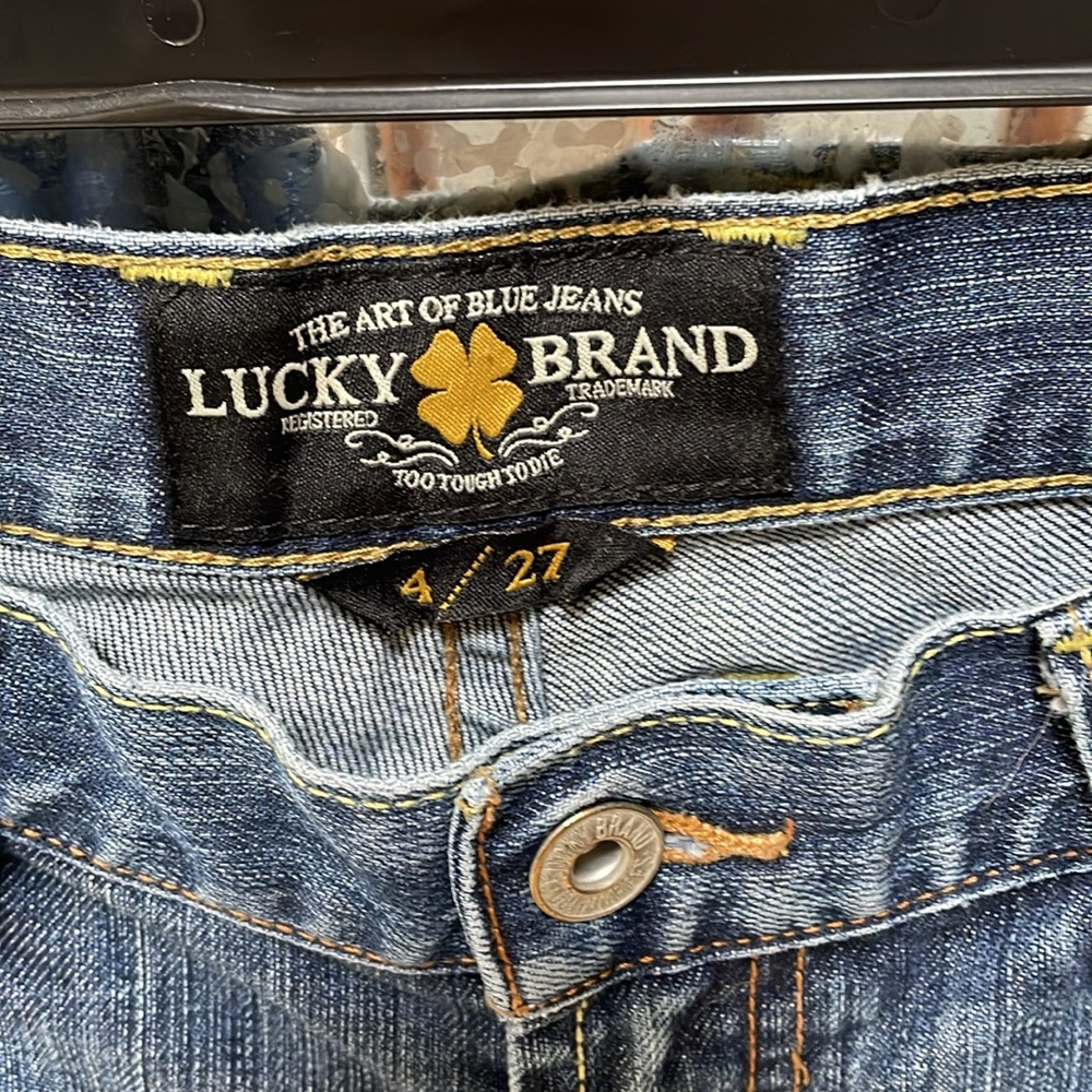 Lucky 🍀 Brand Riley Shorts - Picture 2 of 10